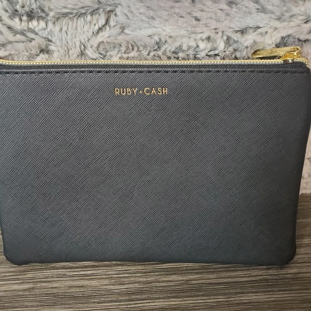 ~NWT Ruby +‎ Cash 'ALWAYS HAVE PRIDE' Makeup Pencil Case Pouch 8